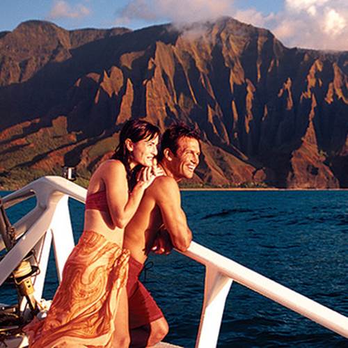 Napali Sunset Dinner Sail on Akialoa