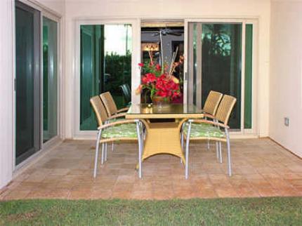 Tropical Kauai 2 Bedroom Vacation Rental in Waipouli Kauai - Lanai Patio