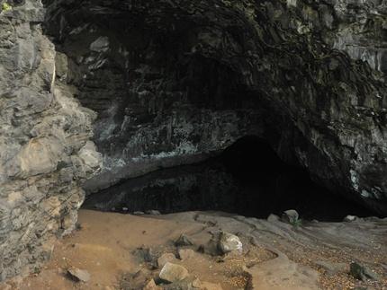 Wet And Dry Caves,  Kauai Attractions - Waikanaloa Cave