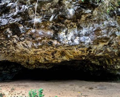 Mahiholo Dry Cave Kauai
